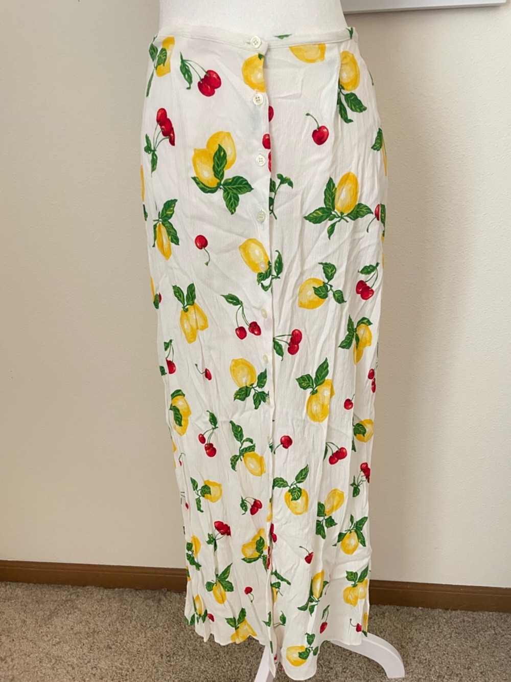 Vintage 90s Jones New York Sport Button Down Midi Skirt Lemon & Cherry Print 6